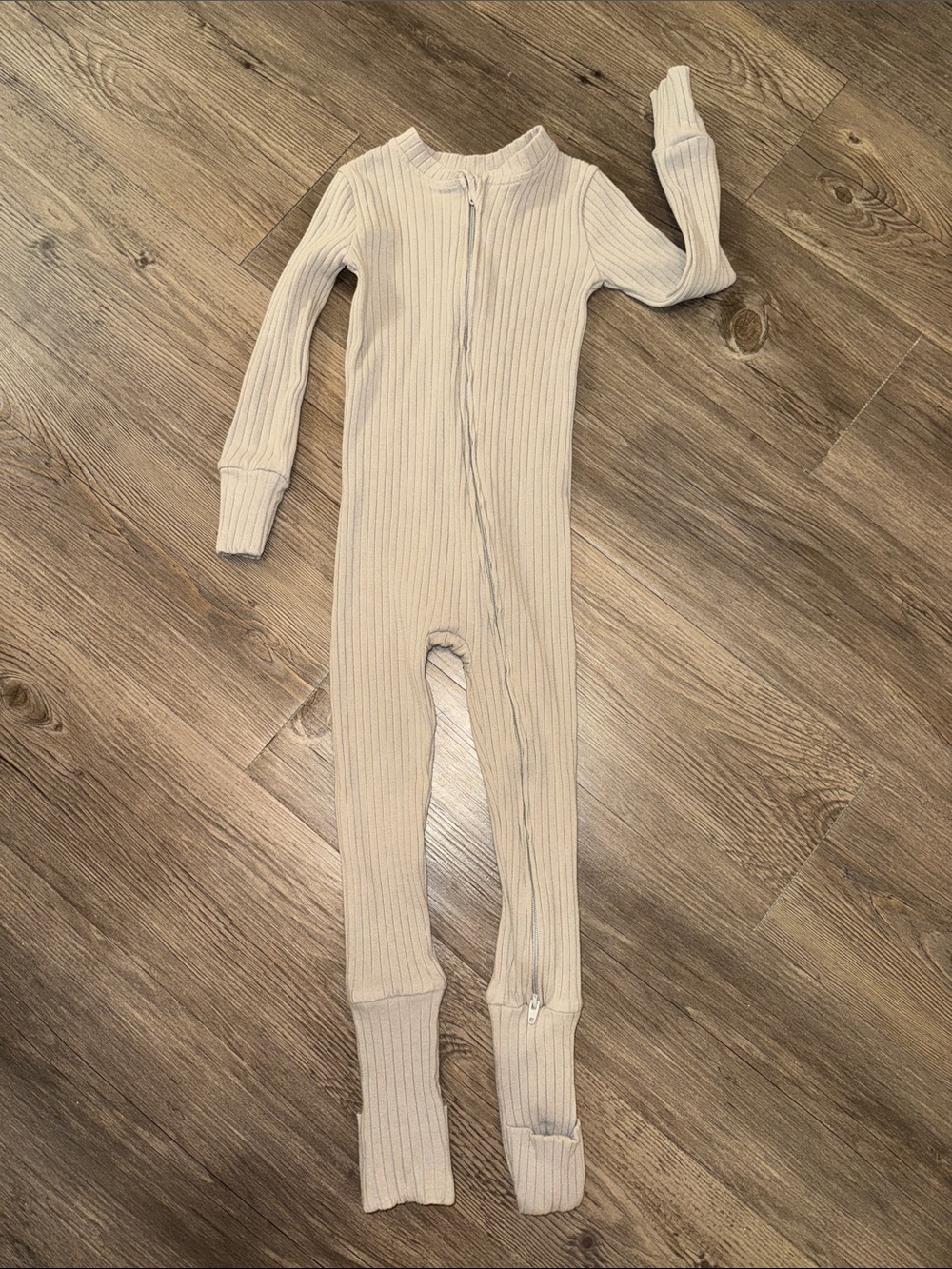 🆕 kate quinn Taupe  Unisex Ribbed Dual Zip Kids Play or Pajama Onsie 3T. NWOT!🩷💙